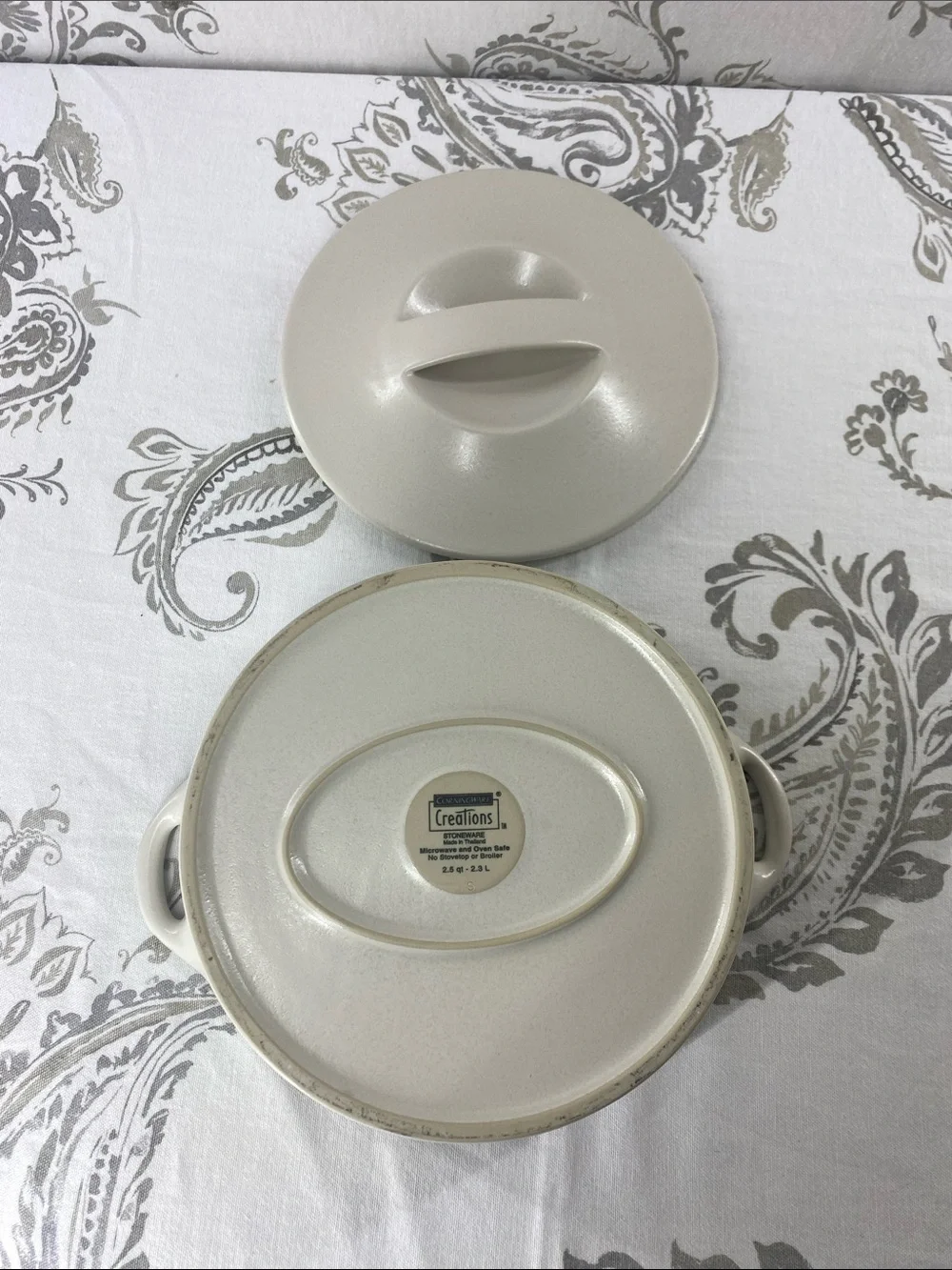 Corningware Creations stone ware  Casserole Dish w/ Lid | 2.5 Qt